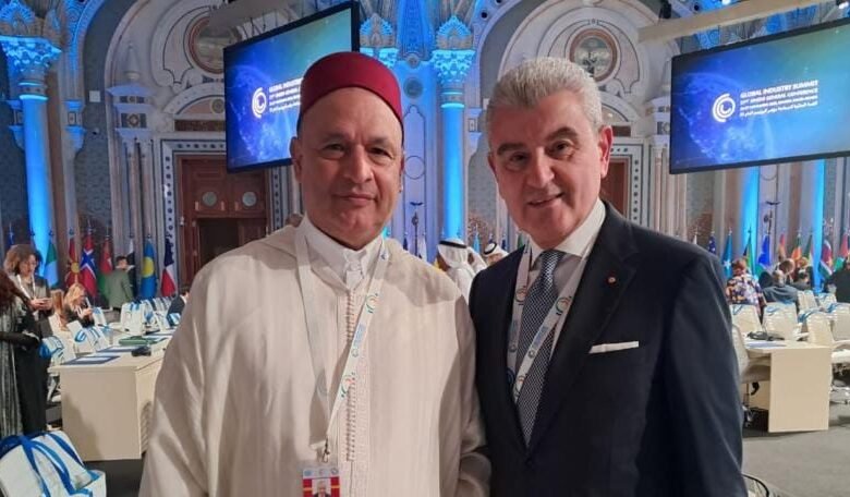 Aays Nthyrh Almghrby