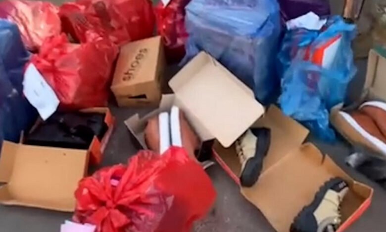 أحذية مهربة