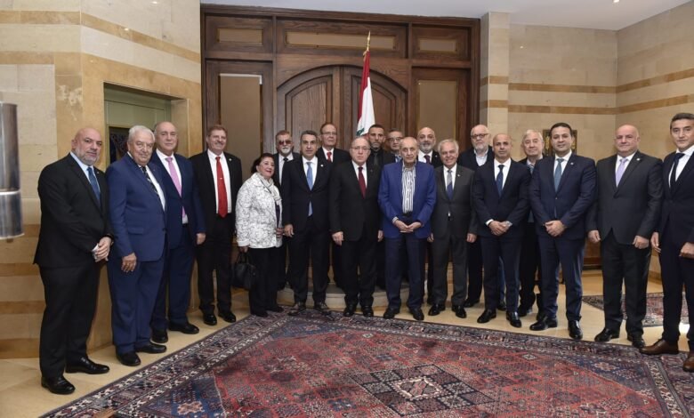 Bry Algamaa Althkafy Fy Alaaalm