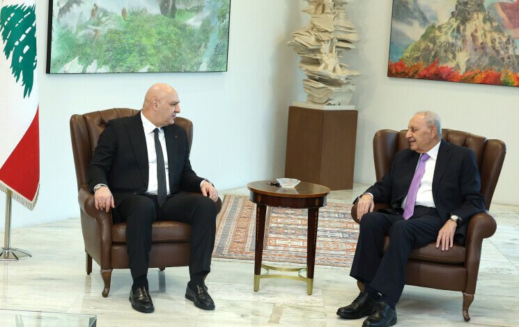 G Vj Xwr W8 AAn Mr W