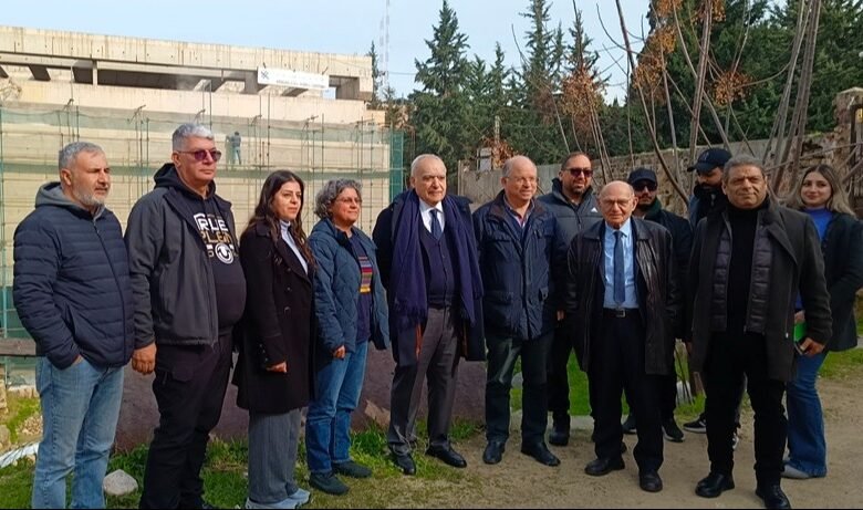 Ozyr Althkaf Ghsan Slam Fy Syda