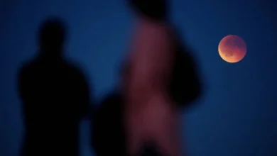 T052450 Z RC27 NGAZ78 TV RTRMADP LUNAR ECLIPSE DENMARK