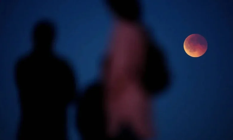 T052450 Z RC27 NGAZ78 TV RTRMADP LUNAR ECLIPSE DENMARK