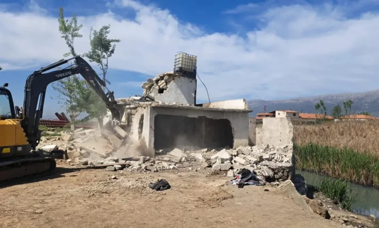 Mounsha2at Naher Litani