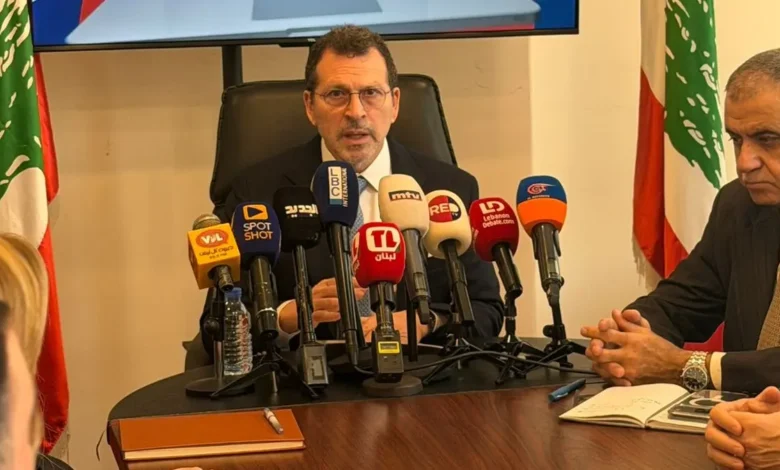 Shhad Atlak Almns Alrkmy Lozar Almhgryn