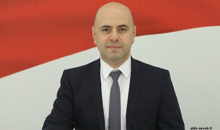 غسانحاصباني